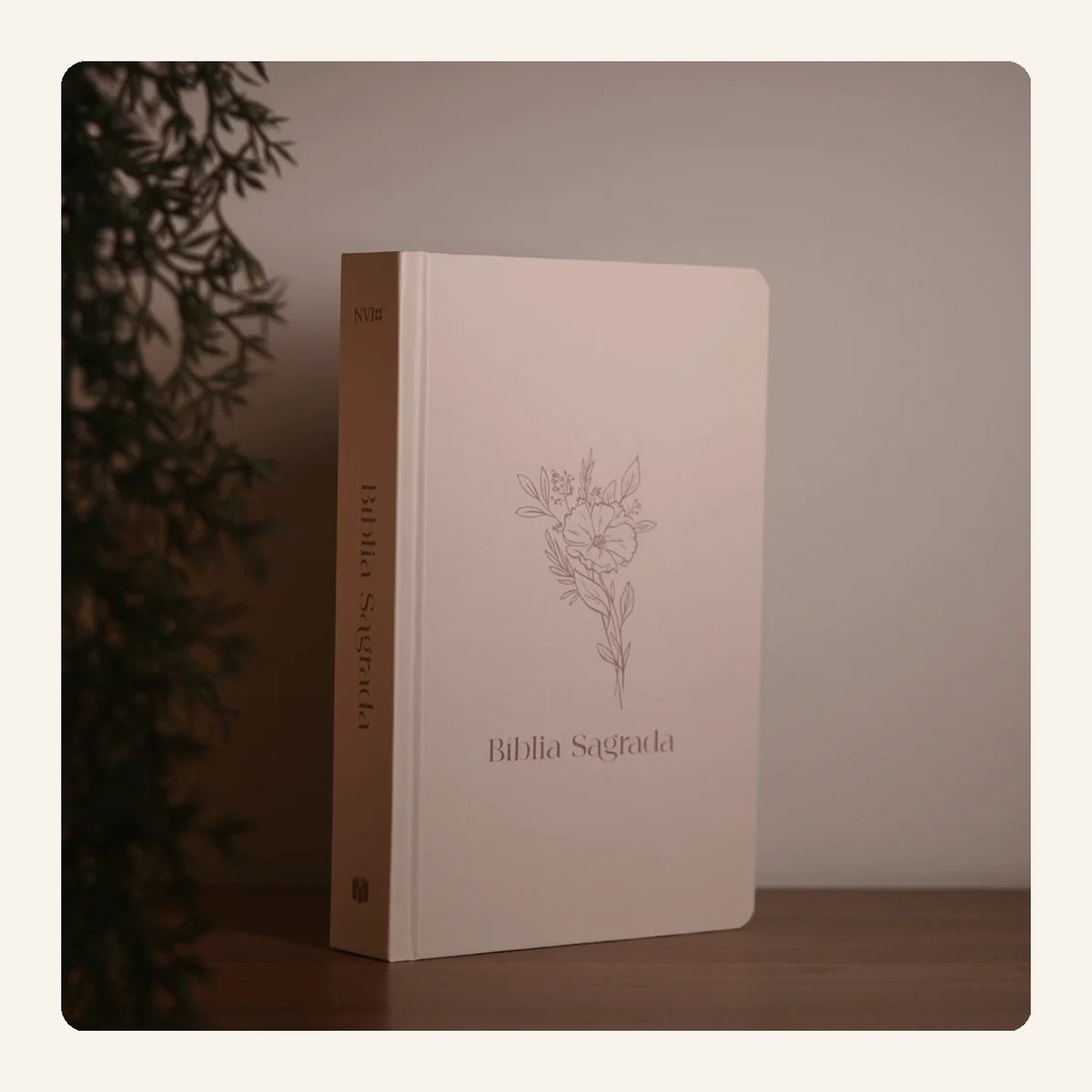 Bíblia Flor NVI — capa e acabamento