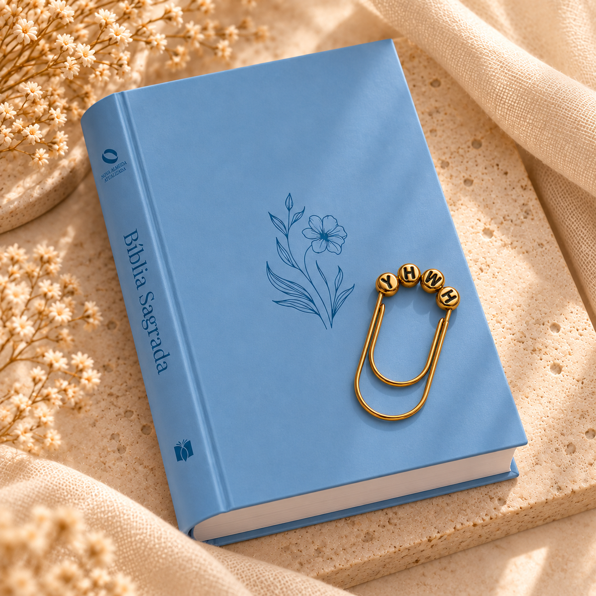 Kit Bíblia Flor Minimalista Azul NAA com marca-página